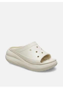 Crocs Klapki &quot;Crush&quot; w kolorze kremowym ze sklepu Limango Polska w kategorii Klapki damskie - zdjęcie 179494093