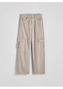 Reserved - Jeansy wide leg cargo - beżowy ze sklepu Reserved w kategorii Spodnie damskie - zdjęcie 179522262