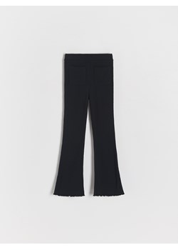 Reserved - Spodnie z kieszeniami cargo - czarny ze sklepu Reserved w kategorii Spodnie dziewczęce - zdjęcie 179529571