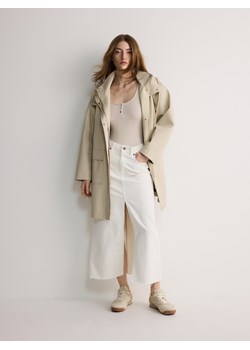 Reserved - Parka przeciwdeszczowa oversize - kremowy ze sklepu Reserved w kategorii Kurtki damskie - zdjęcie 179569783