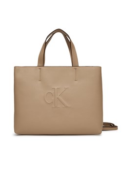 Torebka Calvin Klein Jeans Sculpted Mini Ew Tote LV04K3111G Beżowy ze sklepu eobuwie.pl w kategorii Torebki damskie - zdjęcie 179607612