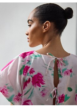 Mohito - Bluzka w kwiaty - wielobarwny ze sklepu Mohito w kategorii Bluzki damskie - zdjęcie 179618071