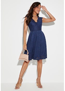 Sukienka na szerokich ramiączkach z dekoltem V-neck ze sklepu Jacinshop w kategorii Sukienki - zdjęcie 179646861