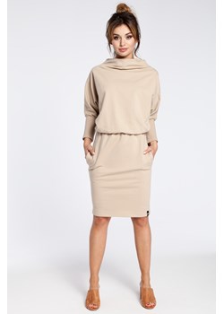Stylowa sukienka mini z rękawami kimono - beżowa ze sklepu Cudmoda w kategorii Sukienki - zdjęcie 179651410