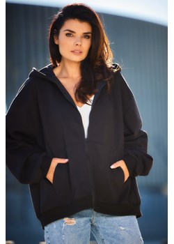 Obszerna bluza zasuwana na zamek - czarna ze sklepu Cudmoda w kategorii Bluzy damskie - zdjęcie 179651511
