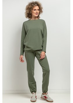 Prosta bluza dresowa - zielona ze sklepu Cudmoda w kategorii Bluzy damskie - zdjęcie 179651893