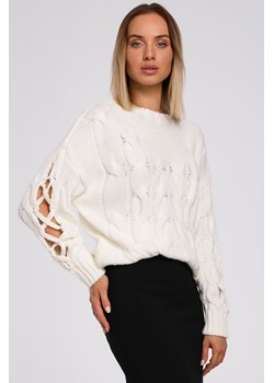 Sweter z dziurami na rękawach - ecru ze sklepu Cudmoda w kategorii Swetry damskie - zdjęcie 179655904