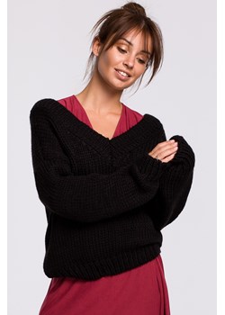 Sweter z dekoltem V - czarny ze sklepu Cudmoda w kategorii Swetry damskie - zdjęcie 179656033