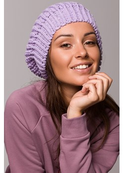 Stylowy ciepły beret - lawendowy ze sklepu Cudmoda w kategorii Czapki zimowe damskie - zdjęcie 179656090