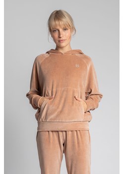 Welurowa bluza z nietoperzowymi rękawami - beżowa ze sklepu Cudmoda w kategorii Bluzy damskie - zdjęcie 179656321