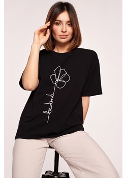 Klasyczny t-shirt z nadrukiem - czarny ze sklepu Cudmoda w kategorii Bluzki damskie - zdjęcie 179656630