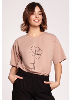 Klasyczny t-shirt z nadrukiem - mokka ze sklepu Cudmoda w kategorii Bluzki damskie - zdjęcie 179656631