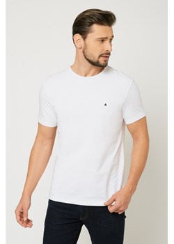 T-shirt męski pod marynarkę - biały ze sklepu Cudmoda w kategorii T-shirty męskie - zdjęcie 179657280