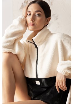 Luźna bluza pluszowa z kieszenią - model 1 ze sklepu Cudmoda w kategorii Bluzy damskie - zdjęcie 179658560