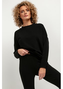 Prosta bluza damska z dzianiny - czarna ze sklepu Cudmoda w kategorii Bluzy damskie - zdjęcie 179659674