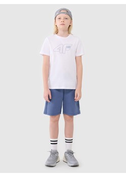 Chłopięce spodenki dresowe 4F 4FJWSS25TSHOM600 - niebieskie ze sklepu Sportstylestory.com w kategorii Spodenki chłopięce - zdjęcie 179680892