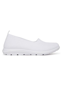 Półbuty Jenny H26092024 ze sklepu ccc.eu w kategorii Półbuty damskie - zdjęcie 179721440
