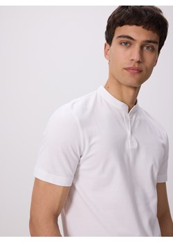 Reserved - Koszulka polo regular ze stójką - biały ze sklepu Reserved w kategorii T-shirty męskie - zdjęcie 179722990