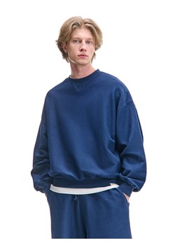 Cropp - Granatowa prążkowana bluza - granatowy ze sklepu Cropp w kategorii Bluzy męskie - zdjęcie 179763332