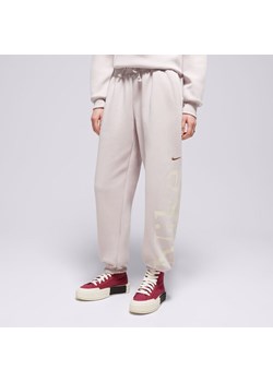 NIKE SPODNIE W NSW PHNX FLC OS LOGO SWTPNT ze sklepu Sizeer w kategorii Spodnie damskie - zdjęcie 179788473