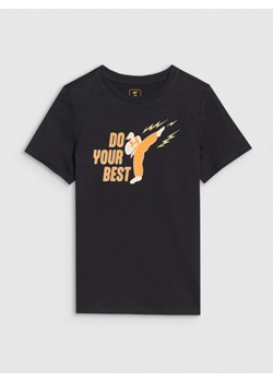 Chłopięcy t-shirt z nadrukiem 4F 4FJRSS25TTSHM2643 - czarny ze sklepu Sportstylestory.com w kategorii T-shirty chłopięce - zdjęcie 179792072