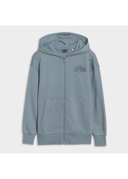 Chłopięca bluza dresowa z kapturem rozpinana 4F 4FJWSS25TSWSM1522 - turkusowa ze sklepu Sportstylestory.com w kategorii Bluzy chłopięce - zdjęcie 179792212