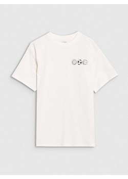 Chłopięcy t-shirt z nadrukiem 4F 4FJRSS25TTSHM2640 - biały ze sklepu Sportstylestory.com w kategorii T-shirty chłopięce - zdjęcie 179792274