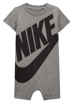 Rampers Futura dla niemowląt Nike (0-9 M) - Szary ze sklepu Nike poland w kategorii Rampersy - zdjęcie 179792632