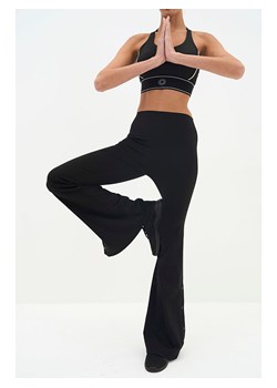 Onamaste Legginsy sportowe &quot;Flair&quot; w kolorze czarnym ze sklepu Limango Polska w kategorii Spodnie damskie - zdjęcie 179813651