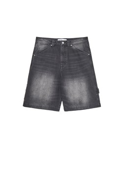 Cropp - Jeansowe szorty jorts z szeroką szlufką - czarny ze sklepu Cropp w kategorii Szorty - zdjęcie 179828134
