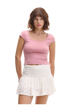 Cropp - Różowy T-shirt z kwadratowym dekoltem - różowy ze sklepu Cropp w kategorii Bluzki damskie - zdjęcie 179828301