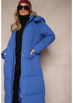 Niebieska Długa Kurtka z Pikowaniem z Odpinanym Kapturem i Wsuwanymi Kieszeniami Daitras - id: AG3-3031-51-BLUE - marki Renee - 179923150 Niebieska Długa Kurtka z Pikowaniem z Odpinanym Kapturem i Wsuwanymi Kieszeniami Daitras ze sklepu renee.pl w kategorii Kurtki damskie - zdjęcie 179923150