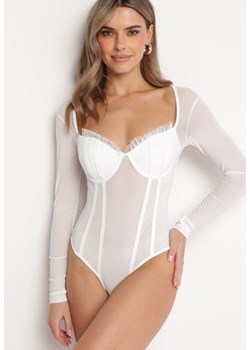 Białe Gorsetowe Body Siateczkowe z Ozdobną Falbanką Przy Dekolcie Laneta ze sklepu born2be.pl w kategorii Body damskie - zdjęcie 180027473