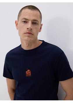 Reserved - T-shirt slim z nadrukiem - granatowy ze sklepu Reserved w kategorii T-shirty męskie - zdjęcie 180167264