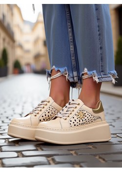 Royalfashion Sportowe sneakersy damskie ażurowe Jovixi ze sklepu royalfashion.pl w kategorii Buty sportowe damskie - zdjęcie 180186113