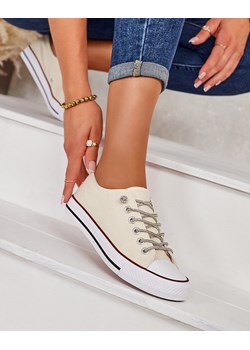 Royalfashion Trampki damskie z ozdobnymi sznurówkami Timi ze sklepu royalfashion.pl w kategorii Trampki damskie - zdjęcie 180194401