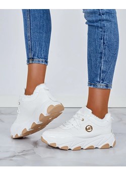Royalfashion Sneakersy damskie z ociepleniem Caroz ze sklepu royalfashion.pl w kategorii Buty sportowe damskie - zdjęcie 180202212