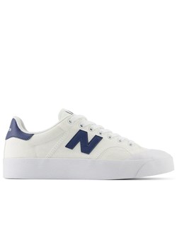 Buty New Balance BB100CNV - białe ze sklepu streetstyle24.pl w kategorii Buty sportowe męskie - zdjęcie 180224540