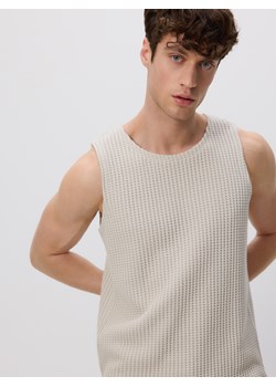 Reserved - Strukturalny top - beżowy - id: 711EF-08X - marki Reserved - 180233840 Reserved - Strukturalny top - beżowy ze sklepu Reserved w kategorii T-shirty męskie - zdjęcie 180233840