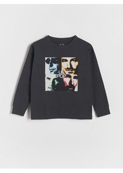 Reserved - Longsleeve oversize U2 - ciemnoszary ze sklepu Reserved w kategorii T-shirty chłopięce - zdjęcie 180245424