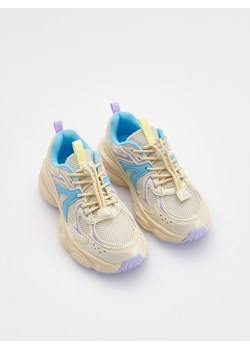 Reserved - Sneakersy ze stoperem - biały ze sklepu Reserved w kategorii Buty sportowe dziecięce - zdjęcie 180256713