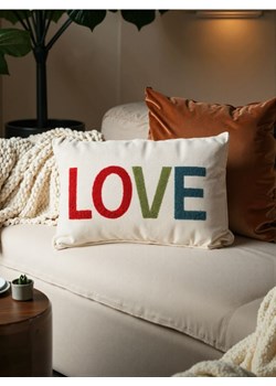 Sinsay - Poduszka dekoracyjna z domieszką wiskozy z napisem "Love" - beżowy ze sklepu Sinsay w kategorii Poduszki dekoracyjne - zdjęcie 180265630