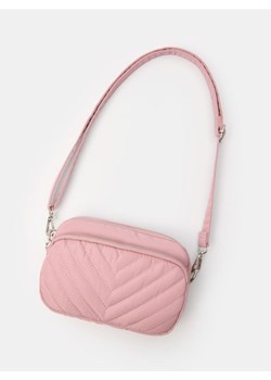 Sinsay - Mała pikowana torebka typu crossbody - różowy ze sklepu Sinsay w kategorii Listonoszki - zdjęcie 180283311