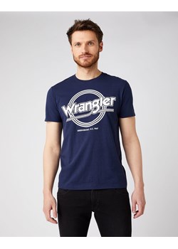WRANGLER SS ROUND LOGO TEE MĘSKI T-SHIRT NAVY W7MPD3114 112141594 ze sklepu YouNeedit.pl w kategorii T-shirty męskie - zdjęcie 180290874
