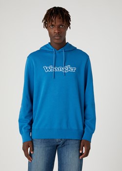 WRANGLER GRAPHIC HOODIE MĘSKA BLUZA Z KAPTUREM LOGO DEEP WATER W674I469F 112331888 ze sklepu YouNeedit.pl w kategorii Bluzy męskie - zdjęcie 180293240