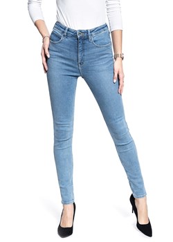 SPODNIE DAMSKIE LEE SCARLETT ULTRA HIGH BRIGHTON ROCK L30LMXBC 112106502 ze sklepu YouNeedit.pl w kategorii Jeansy damskie - zdjęcie 180296241