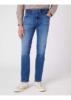 WRANGLER LARSTON MĘSKIE SPODNIE JEANSOWE JEANSY ROUGH RIDED W18SCSZ57 112330750 ze sklepu YouNeedit.pl w kategorii Jeansy męskie - zdjęcie 180296693