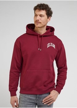 LEE MĘSKA BLUZA VARSITY HOODIE PORT 112341673 LL80015548 ze sklepu YouNeedit.pl w kategorii Bluzy męskie - zdjęcie 180302024