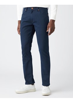 MĘSKIE SPODNIE JEANSOWE WRANGLER LARSTON NAVY W18S36114 112141208 ze sklepu YouNeedit.pl w kategorii Jeansy męskie - zdjęcie 180304651