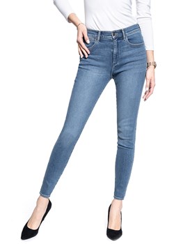 SPODNIE DAMSKIE WRANGLER SKINNY HIGH RISE NOMAD SAND W27HTXX4D 112128129 - id: 22890 - marki Wrangler - 180307003 SPODNIE DAMSKIE WRANGLER SKINNY HIGH RISE NOMAD SAND W27HTXX4D 112128129 ze sklepu YouNeedit.pl w kategorii Jeansy damskie - zdjęcie 180307003